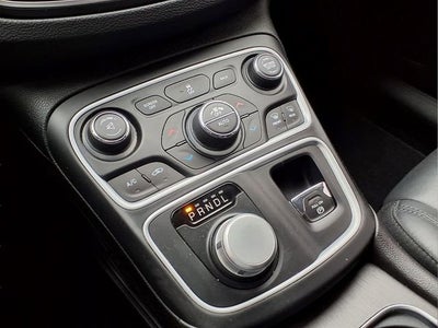 2017 Chrysler 200 Limited Platinum