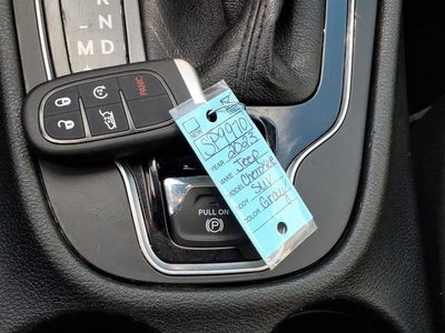 2023 Jeep Cherokee Altitude Lux