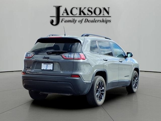 2023 Jeep Cherokee Altitude Lux