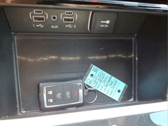 2025 Jeep Grand Cherokee Altitude 4x4
