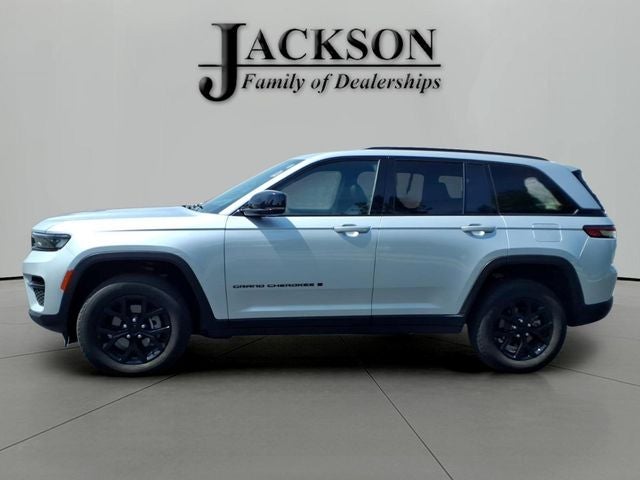 2025 Jeep Grand Cherokee Altitude 4x4