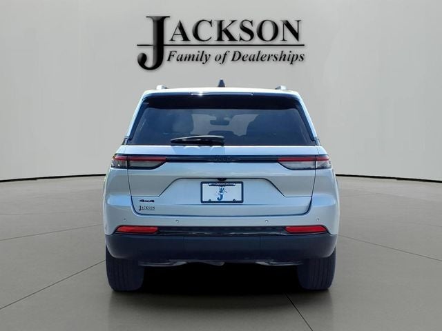 2025 Jeep Grand Cherokee Altitude 4x4