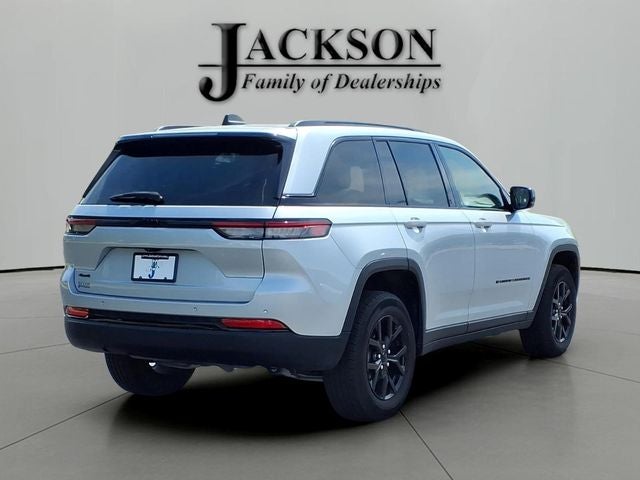 2025 Jeep Grand Cherokee Altitude 4x4