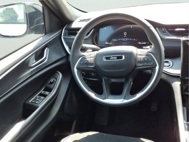 2025 Jeep Grand Cherokee Altitude 4x4