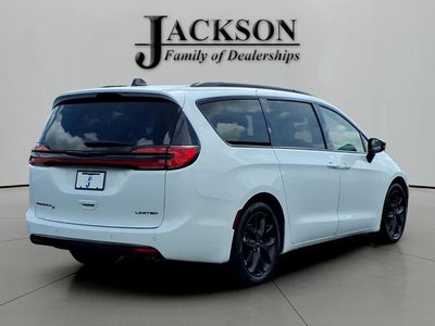 2025 Chrysler Pacifica Limited