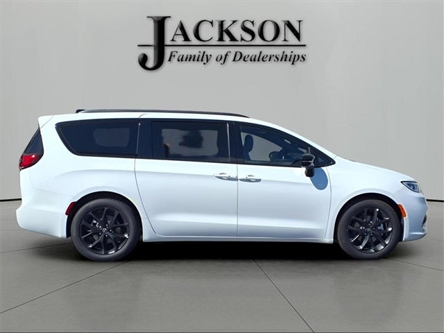 2026 Chrysler Pacifica PACIFICA LIMITED