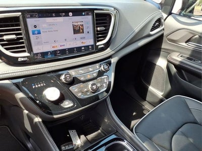 2027 Chrysler Pacifica PACIFICA LIMITED AWD