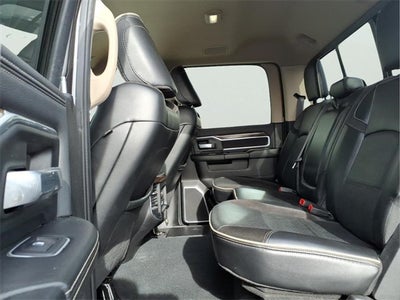 2022 RAM 2500 Laramie Crew Cab 4x4 6'4' Box