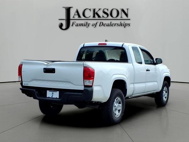 2016 Toyota Tacoma SR