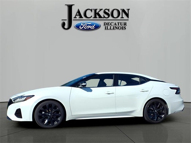 2023 Nissan Maxima SR
