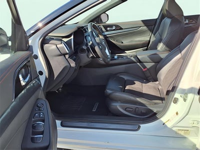 2023 Nissan Maxima SR